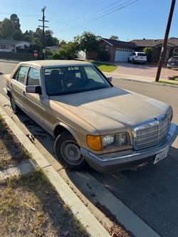 1984 Mercedes-Benz 300