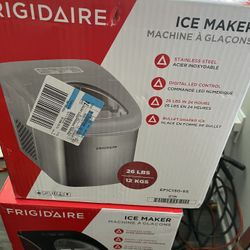 Counter Top Icemaker, mini fridge