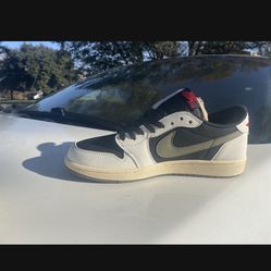 JORDAN 1 RETRO LOW OG SP TRAVIS SCOTT OLIVE (premium batch)