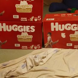 Huggies Little Snuggles Size 5 Diapers