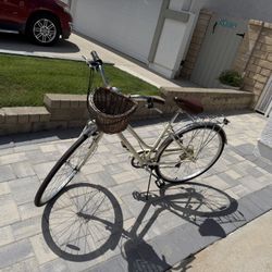 Schwinn Hybrid Road Bike