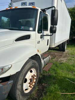 International 4300 DT466