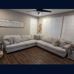 *Free Delivery* Ashley Sectional Couch Sofa