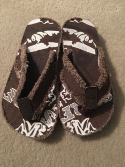 NEW Boys Flip Flops / Sandals Size 9