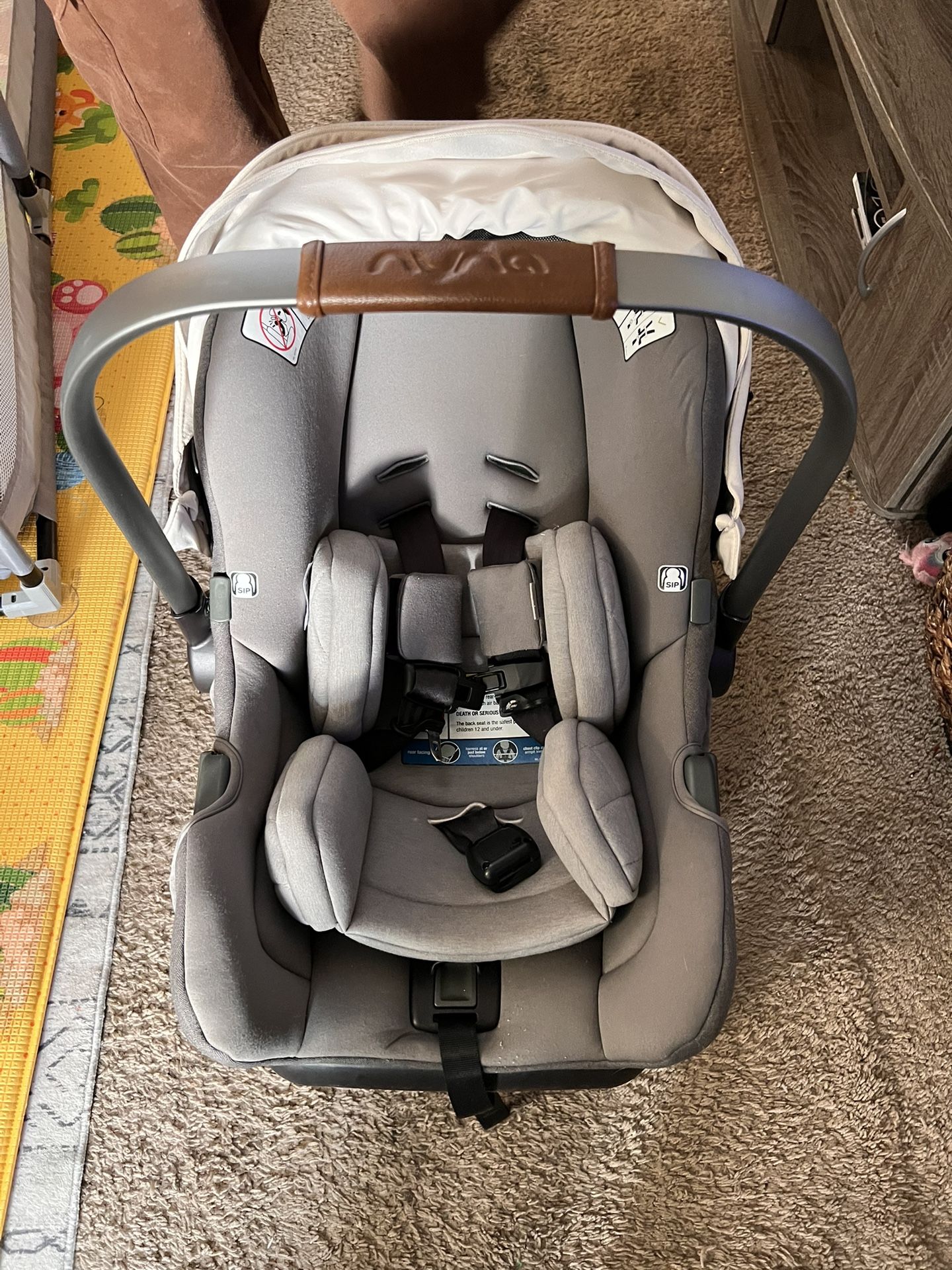 Nina Pipa Infant Car seat With Base & Bugaboo Diaper Bag