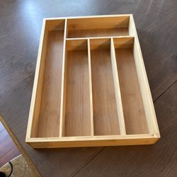 Bamboo Utensil Holder – Like New PICK UP ONLY