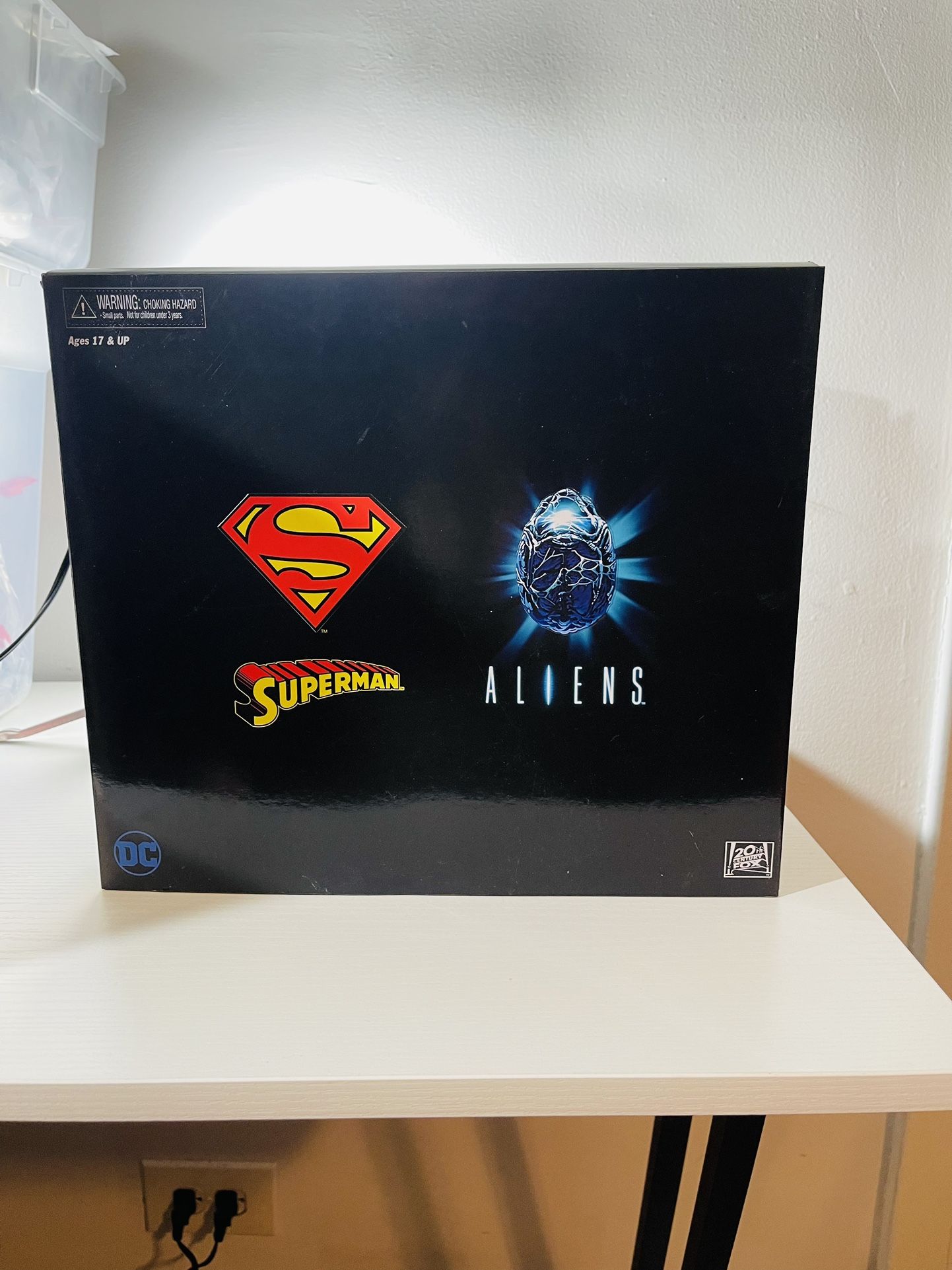 Neca SDCC Superman Vs Alien And Batman Vs Joker Alien