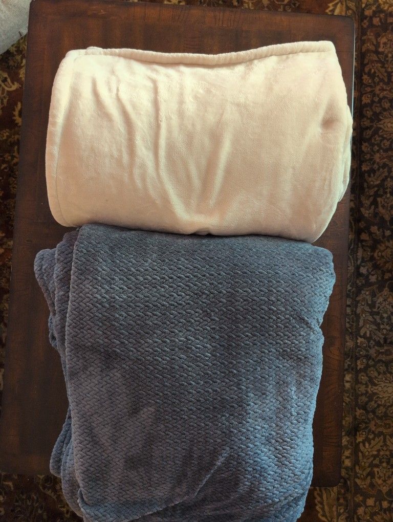 Soft Polyester Blankets