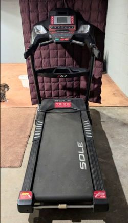 Sole Treadmill