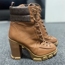 Michael Kors Boots
