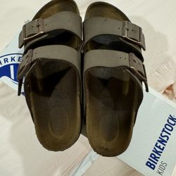 Birkenstock Kids Size 33 ( Size 2) 