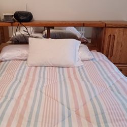  Estate Sale!  Beautiful, Like New Bedroom Set