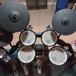 Roland Electric V Drums TD-11