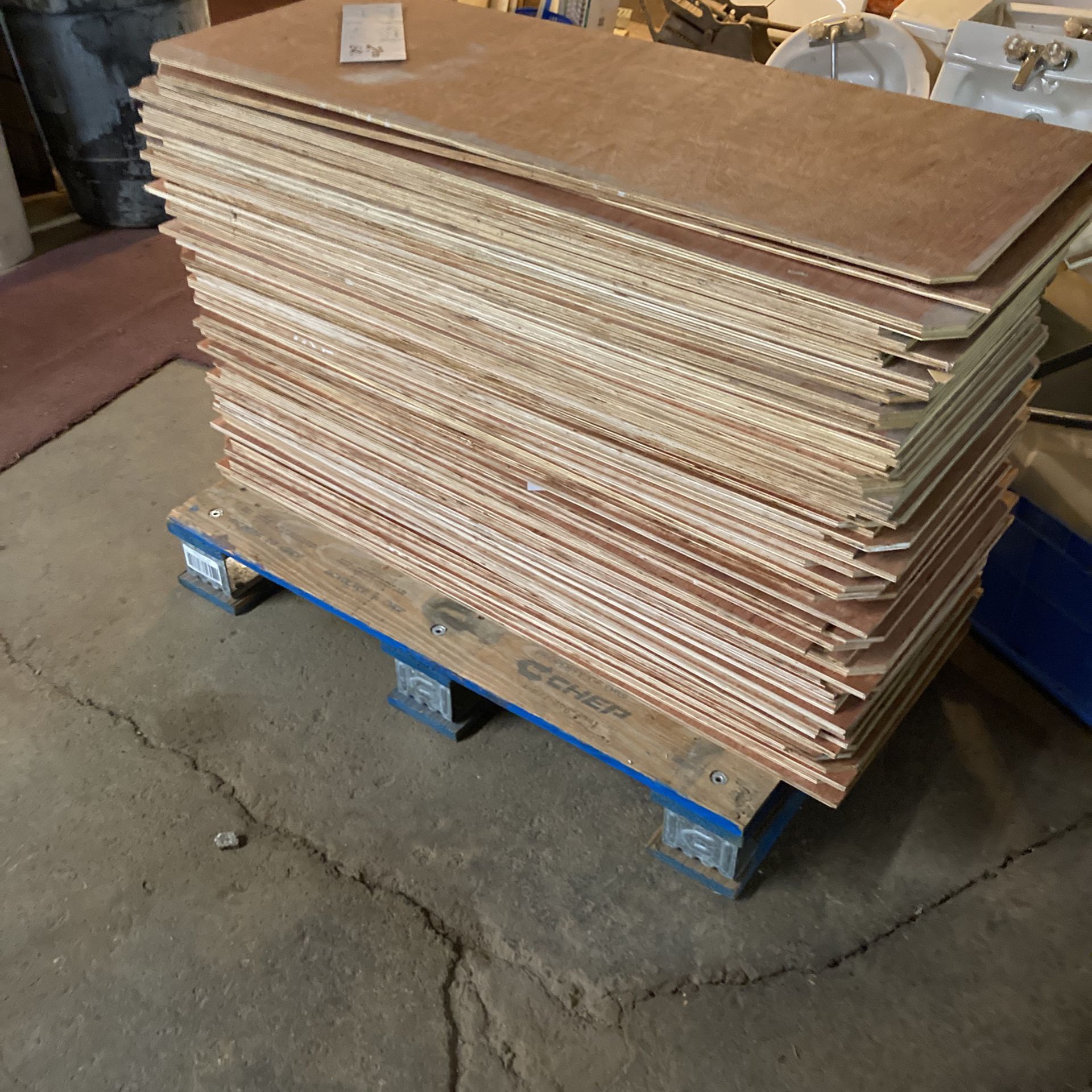 5 Ply 1/4” Plywood Sheets  No Knots.  