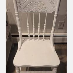 White Wooden Country Chair 