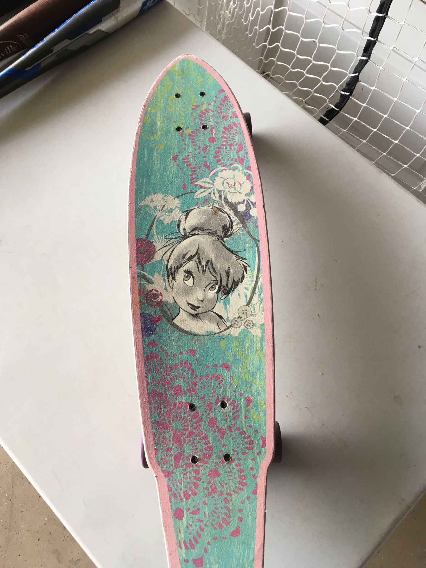 Tinkerbell 31” skateboard good condition