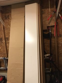 White laminate wood shelf boards( Formica)