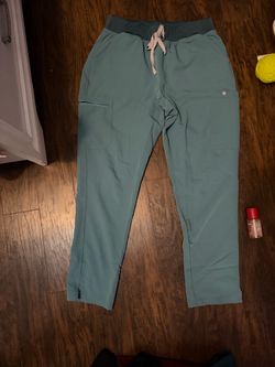 figs scrub pants