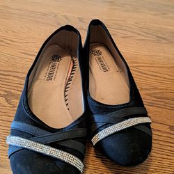 Black Flat Shoes 
