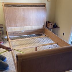Lexington Atlantic Sleigh Bed