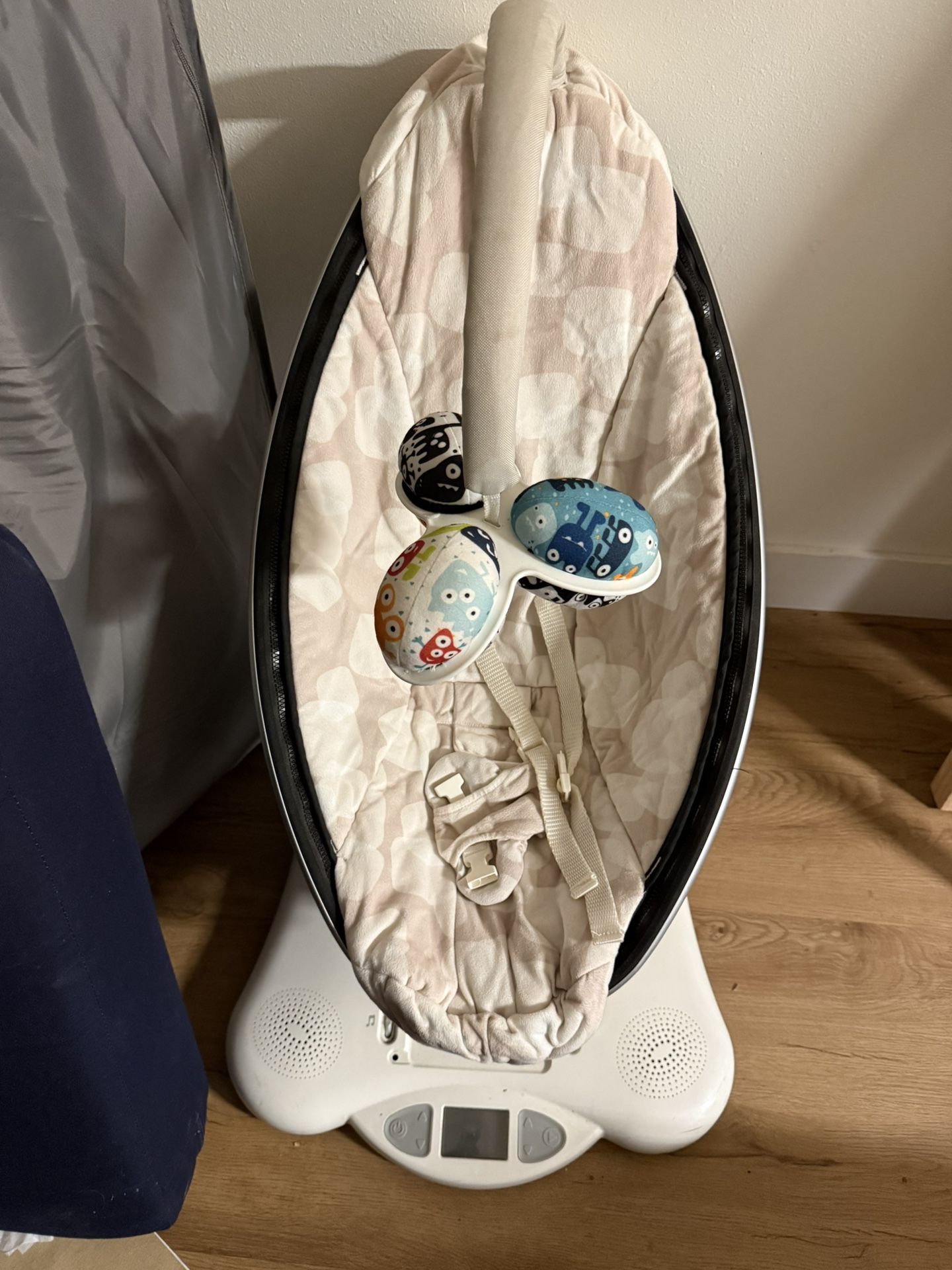 4moms mamaRoo Baby Swing