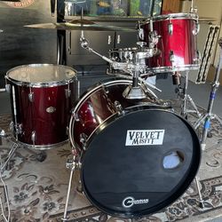 Tama Swingstar 5 Piece drum Set Red. (Read Full Description Below)!