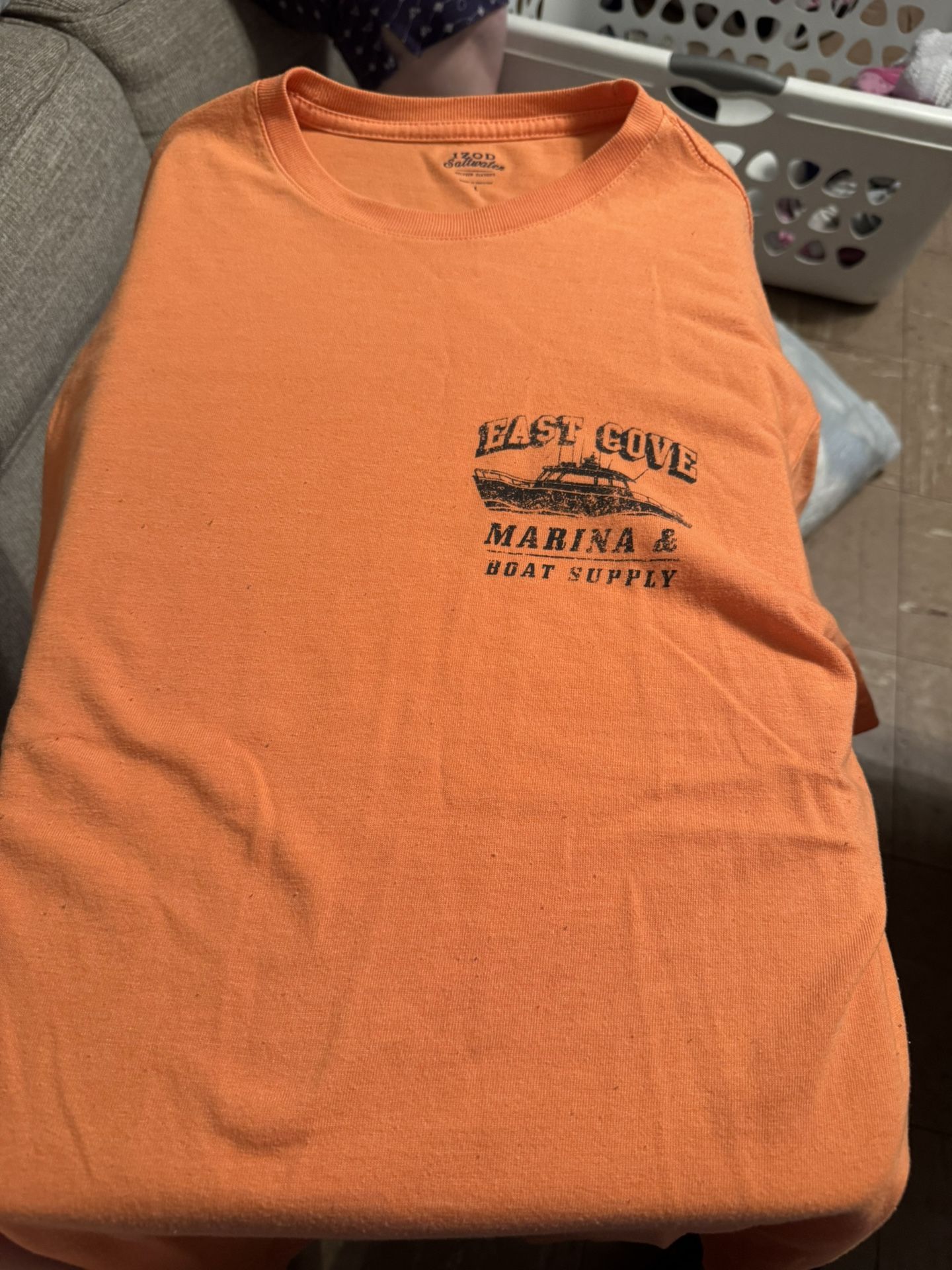 TEE SHIRT