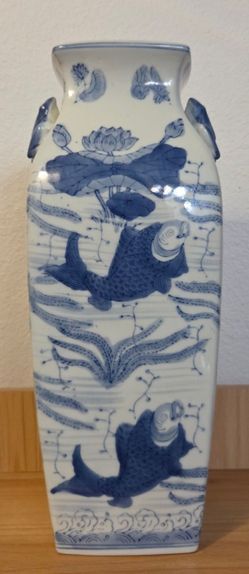 Chinese Blue and White Frog/Toad Handle Vase