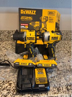 DeWalt 2 Drill combo kit