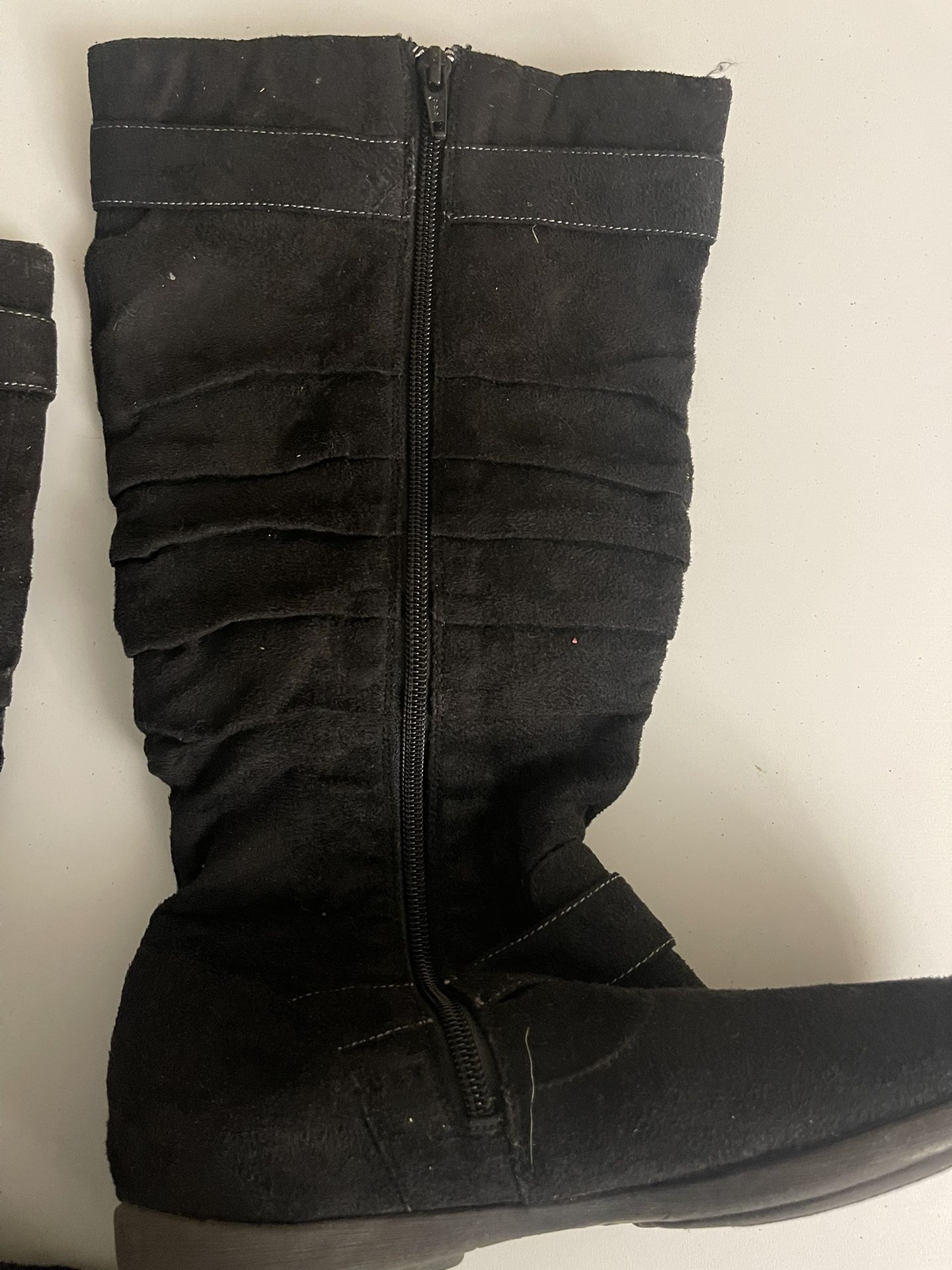 Ladies AIRWALK Black Suede Boots - Size 9