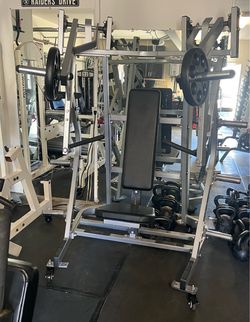 Hammer Strength ISO Lateral Bench Press – NEW STYLE