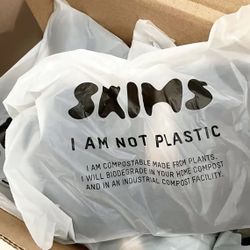 SKIMS Clothing Bundle Available (serious Inquiries Only) 