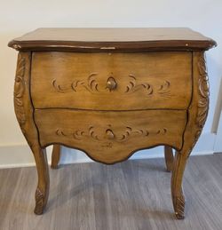 Decorative chest
