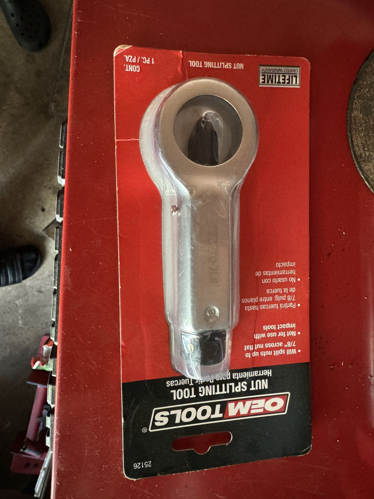 nut splitting tool