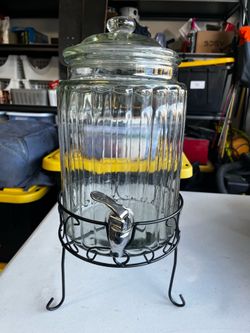 Glass beverage dispenser 2 gallon
