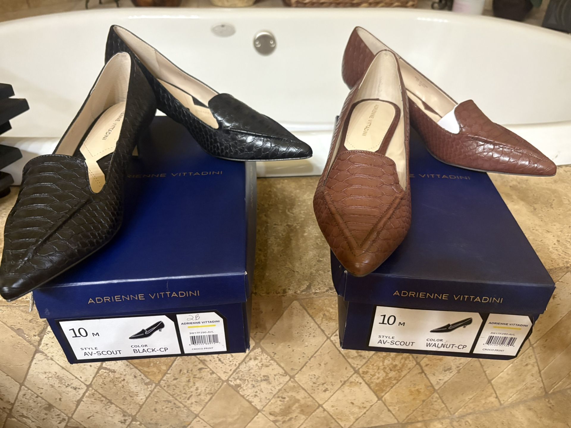 Adrienne Vittadini, size 10, black and brown crocodile leather , Med Heel, Closed 