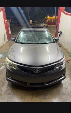 2014 Toyota Camry SE