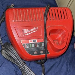 Milwaukee Charger 