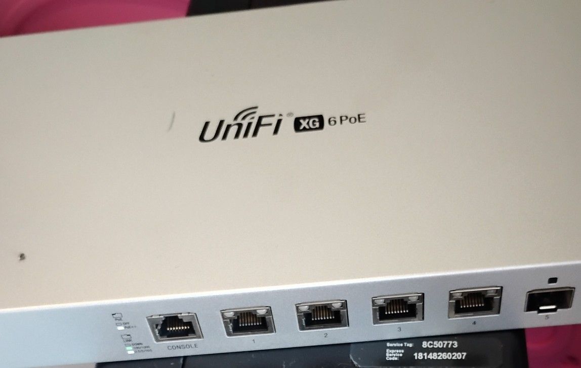 Ubiquiti UniFi Switch 6 XG PoE 10G 6-Port Switch (US-XG-6POEt