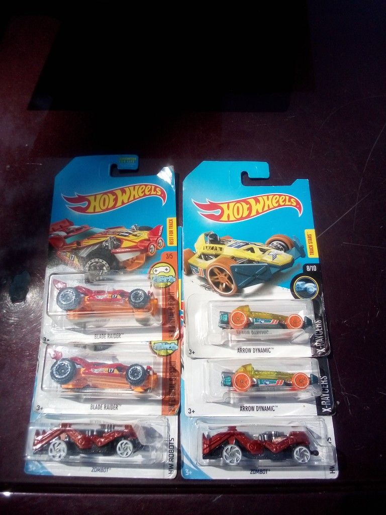 2 Green Machine Chase, 1 M2 Chase, 23 Hot Wheels TH