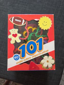 New Wilton 101 Cookie Cutters Set - Assorted Shapes