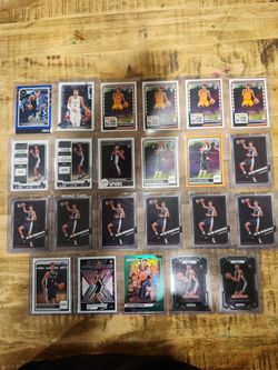 Victor Wembanyama card lot