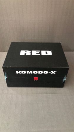 RED DIGITAL CINEMA KOMODO-X 6K Digital Cinema Camera (Canon RF, Black)