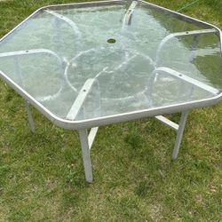Aluminum And Glass Patio Table 