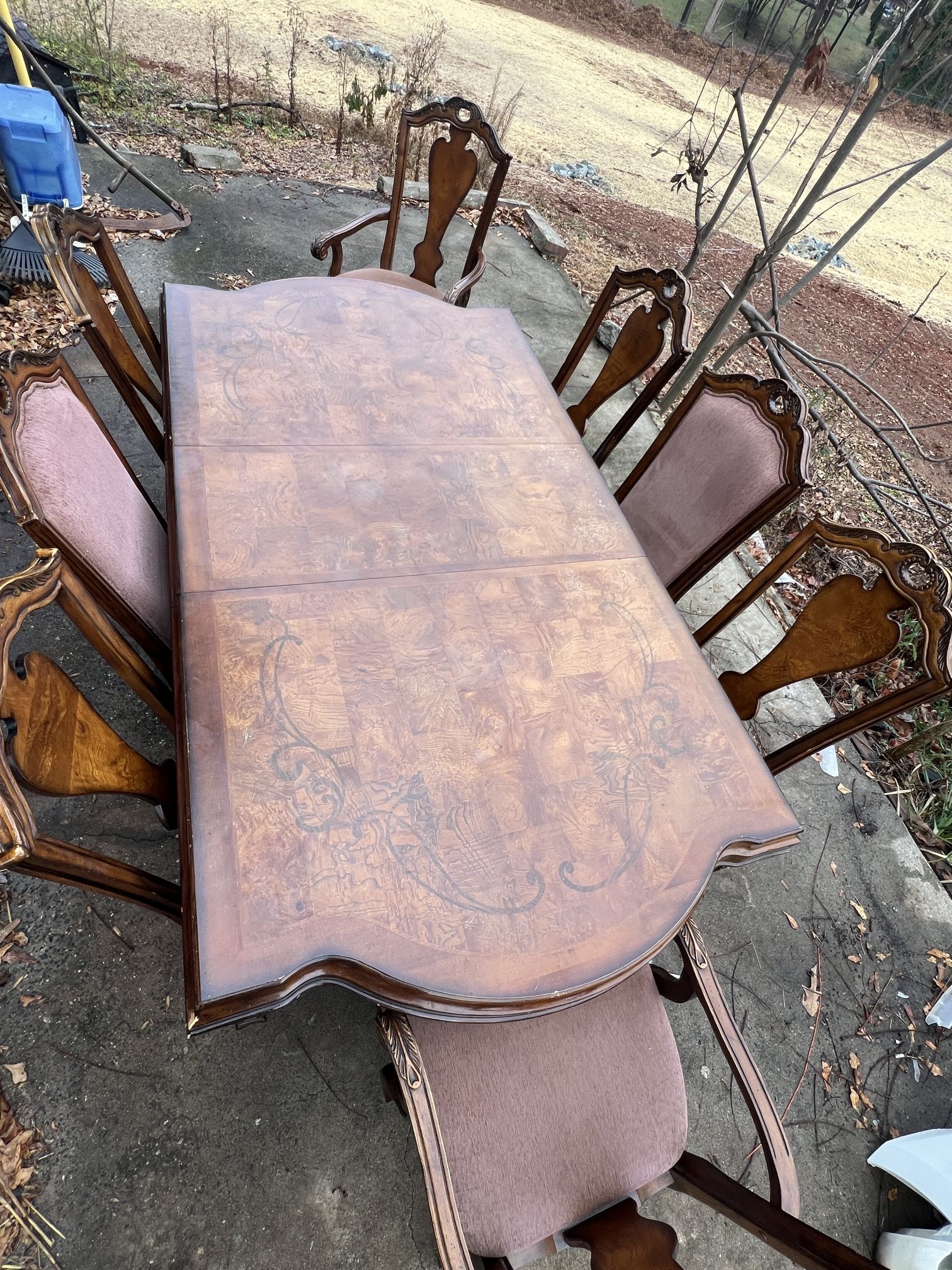 Dinning Table With 8 Chairs