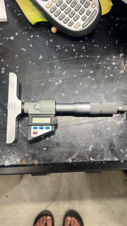 Mitutoyo micrometer