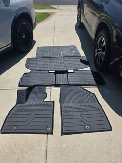 2020 Kia Telluride floor mats