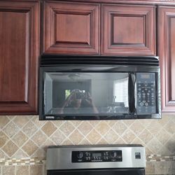 30  inch Kenmore Microwave over stove