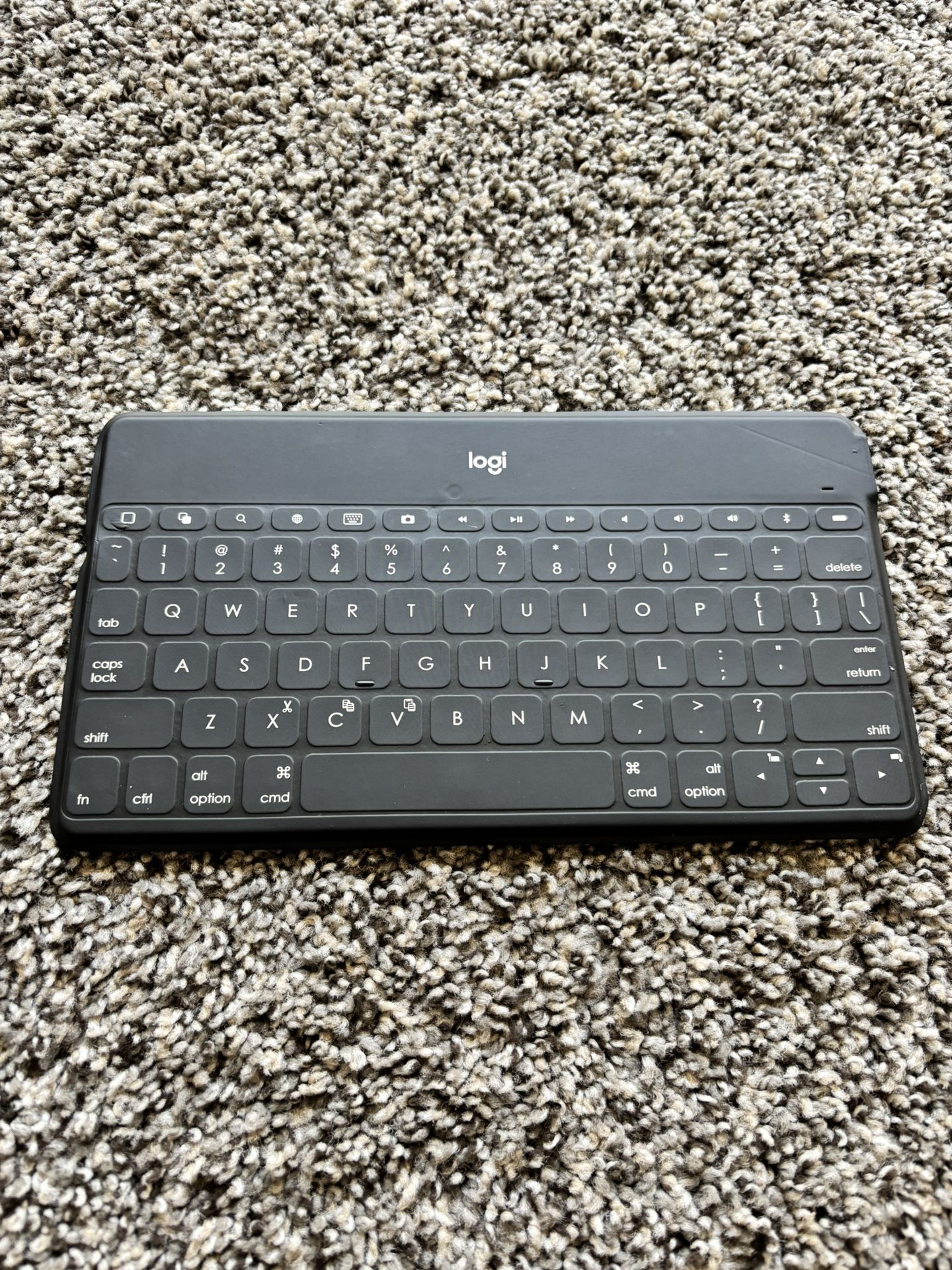 Logi Keys-To-Go Wireless Keyboard