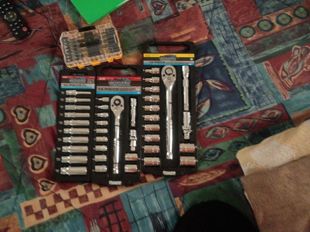 four packet tool set